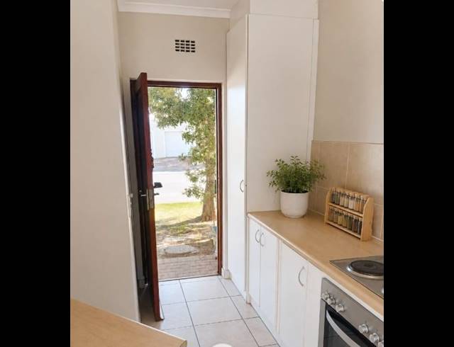 2 BEDROOM TOWNHOUSE FOR SALE IN STELLENDALE